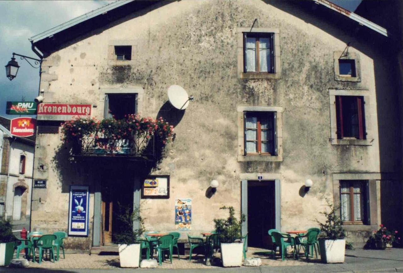 L'Hermine crêperie building